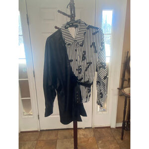 Women's AKIRA Button Down Shirt L